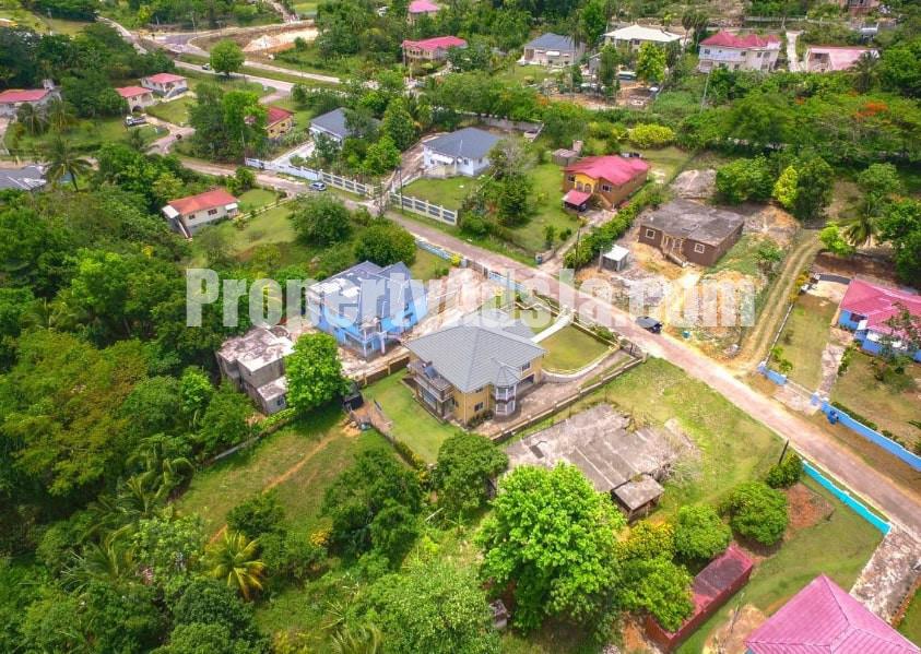 House For Sale in Williamsfield, Manchester Jamaica