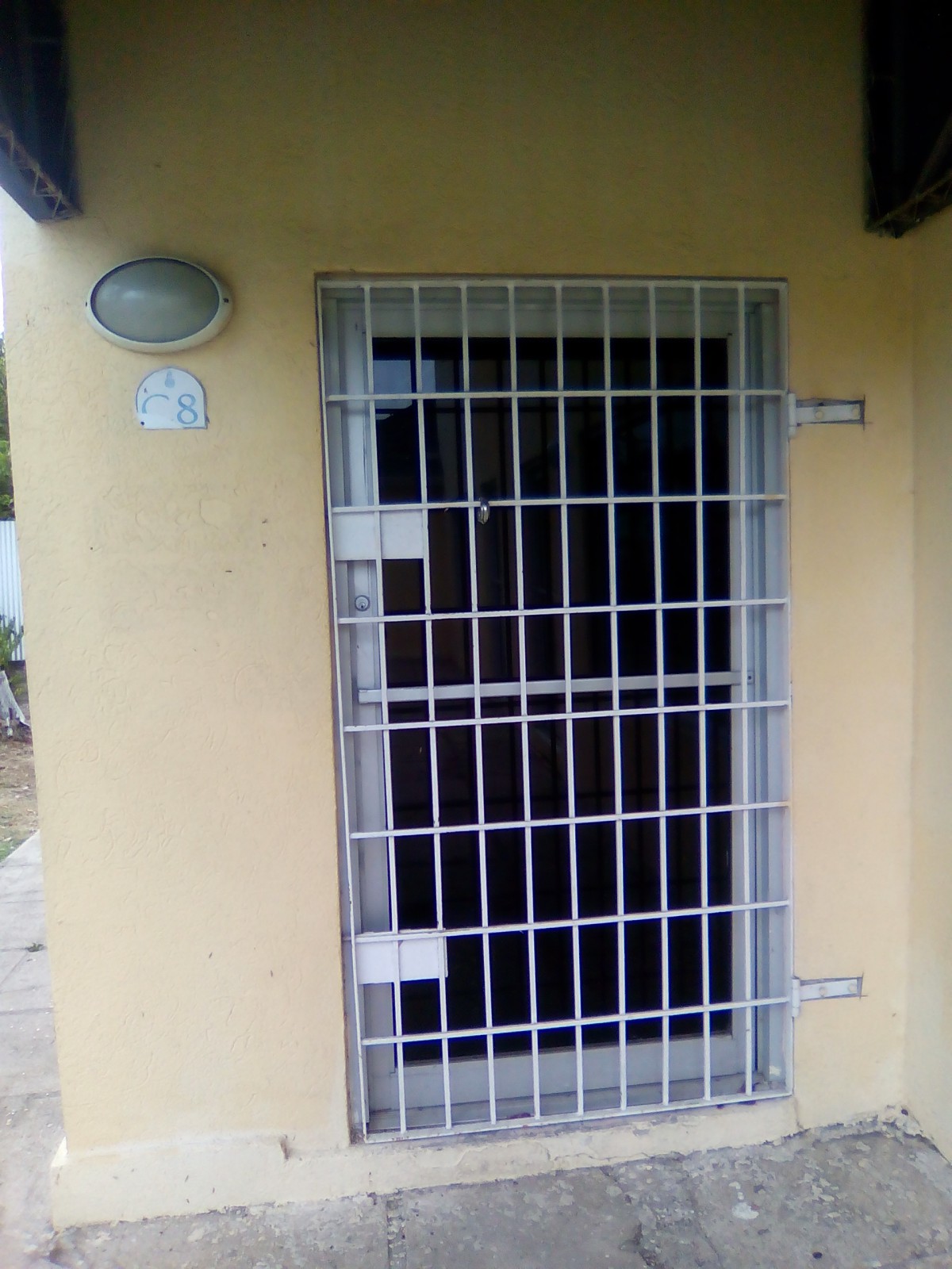 Commercial building For Rent in OCHO RIOS, St. Ann Jamaica