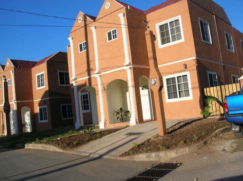 Townhouse For Sale in Kingston 5, Kingston / St. Andrew Jamaica