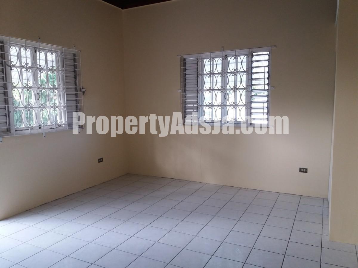 Apartment For Rent in Mona, Kingston / St. Andrew Jamaica