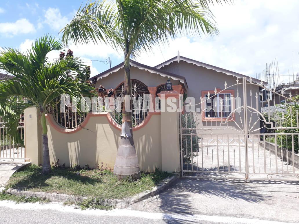 House For Sale in RHYNE PARK, St. James Jamaica