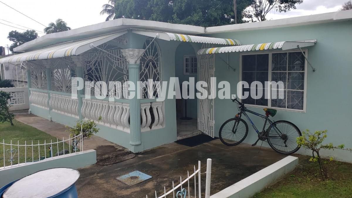 House For Sale in Ensom City, St. Catherine Jamaica