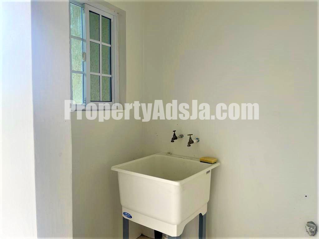 Apartment For Sale in KINGSTON 19, Kingston / St. Andrew Jamaica