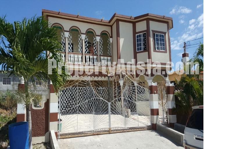 House For Sale in Sydenham Gardens, St. Catherine Jamaica
