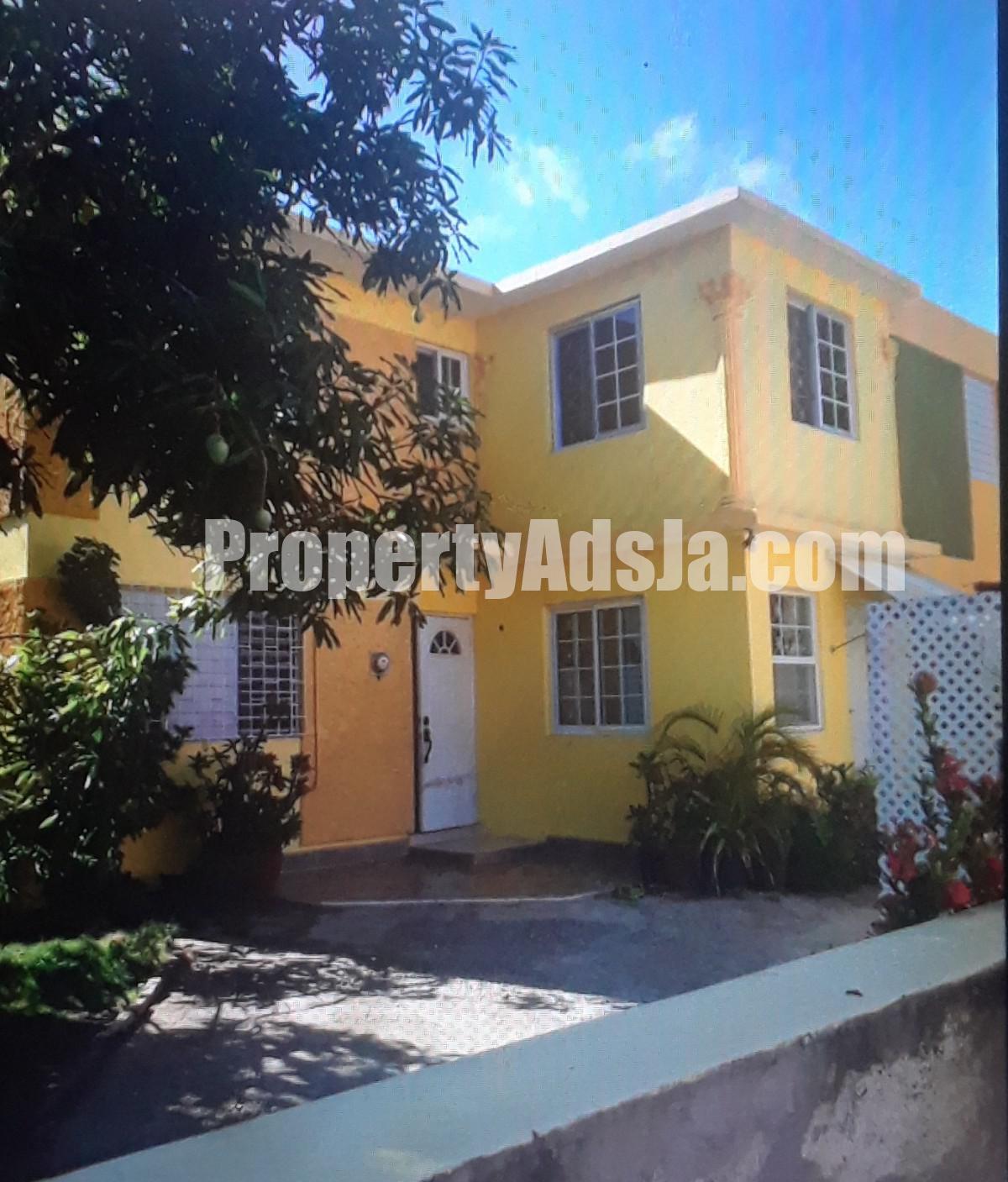 Townhouse For Rent in Marine Park, St. Catherine Jamaica