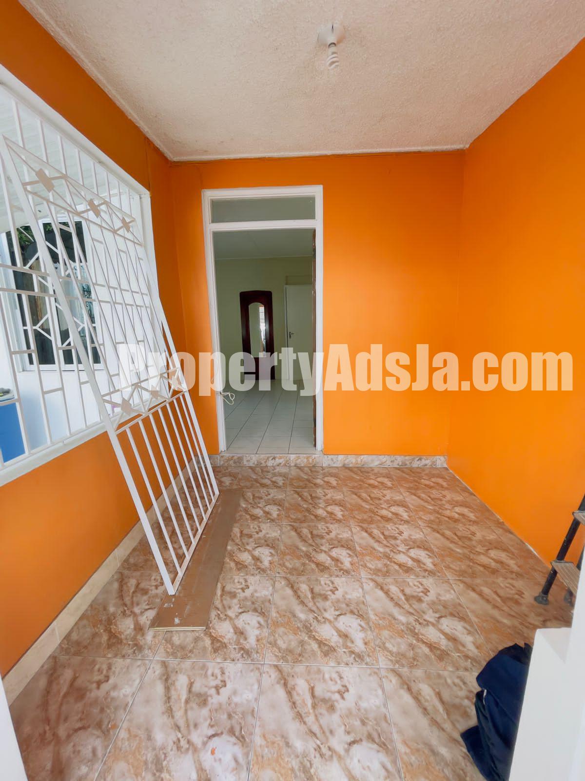 Flat For Rent in Richmond Park, Kingston / St. Andrew Jamaica Flat For Rent in Richmond Park, Kingston / St. Andrew Jamaica