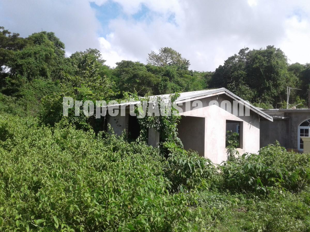 House For Sale in Duncans, Trelawny Jamaica