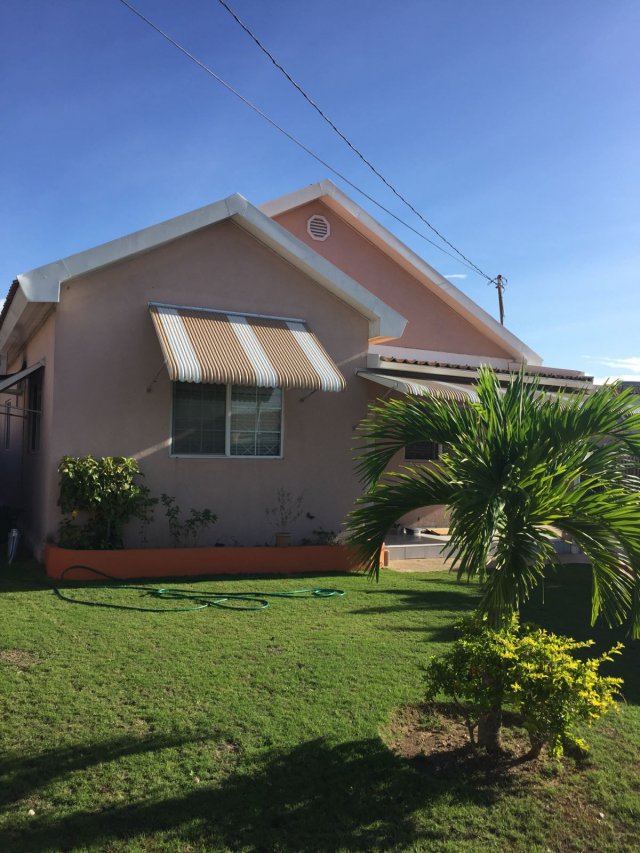 House For Rent in Caribbean Estate St Catherine, St. Catherine Jamaica
