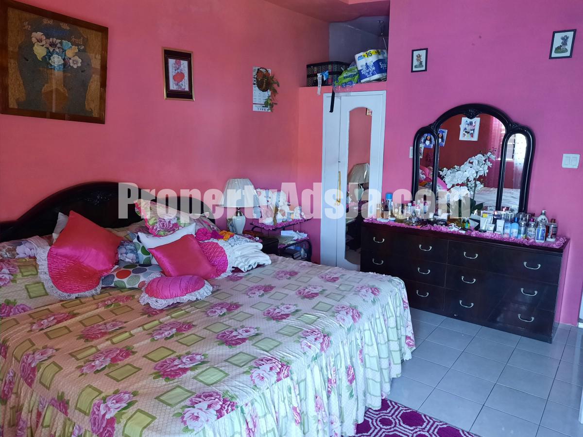 House For Sale in Manley Meadows Kgn 2, Kingston / St. Andrew Jamaica