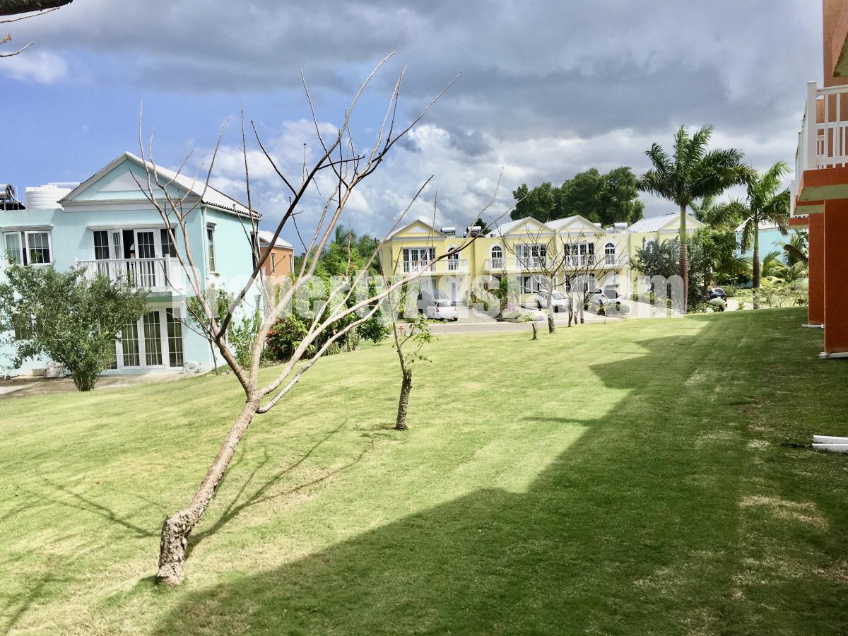 Resort/vacation property For Sale in Little Bay Country Club, Hanover