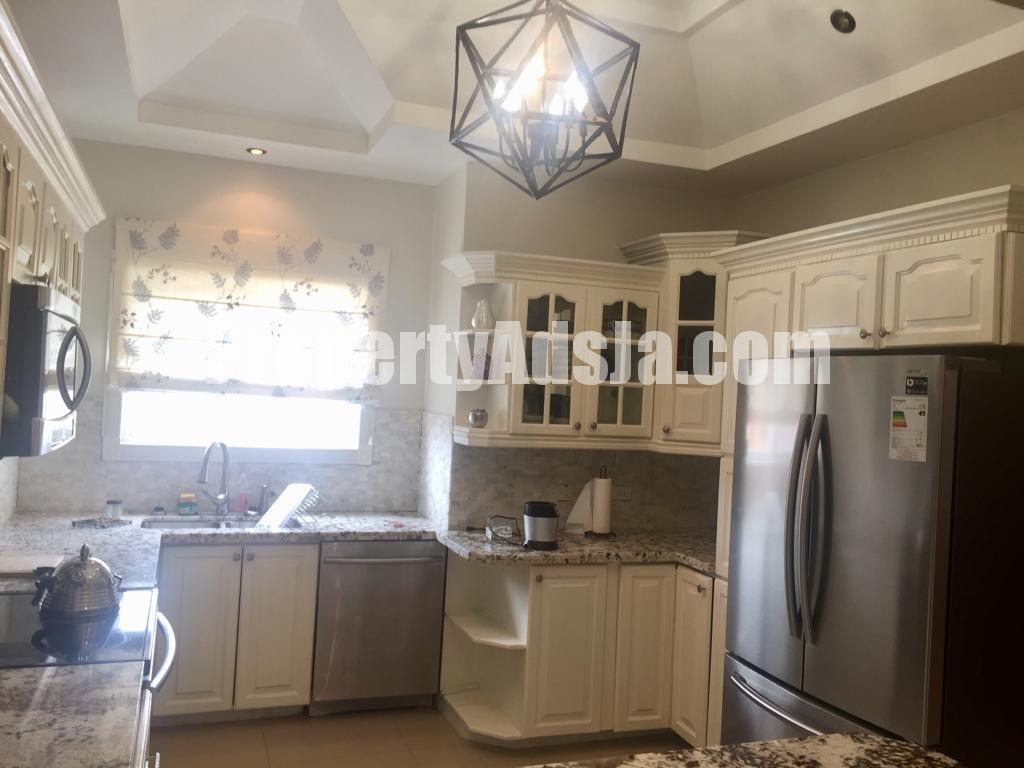 Apartment For Rent in Norbrook, Kingston / St. Andrew Jamaica