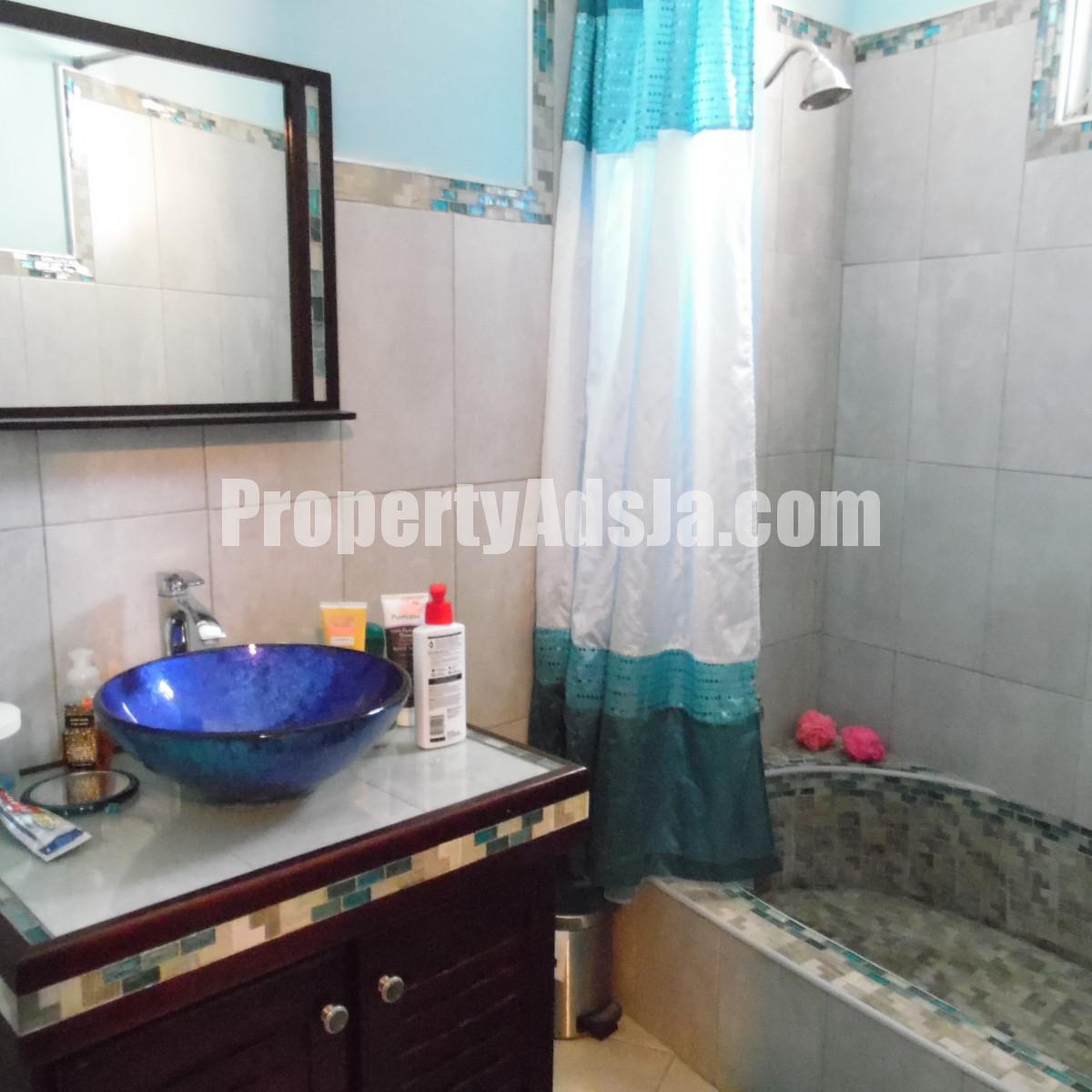 House For Rent in Copacabana, Kingston / St. Andrew Jamaica