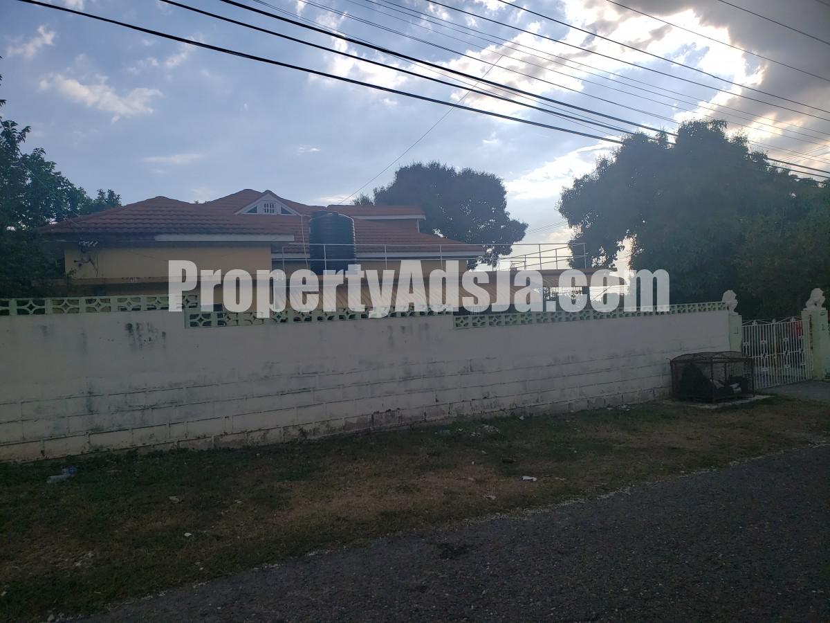 House For Sale in Havendale, Kingston / St. Andrew Jamaica