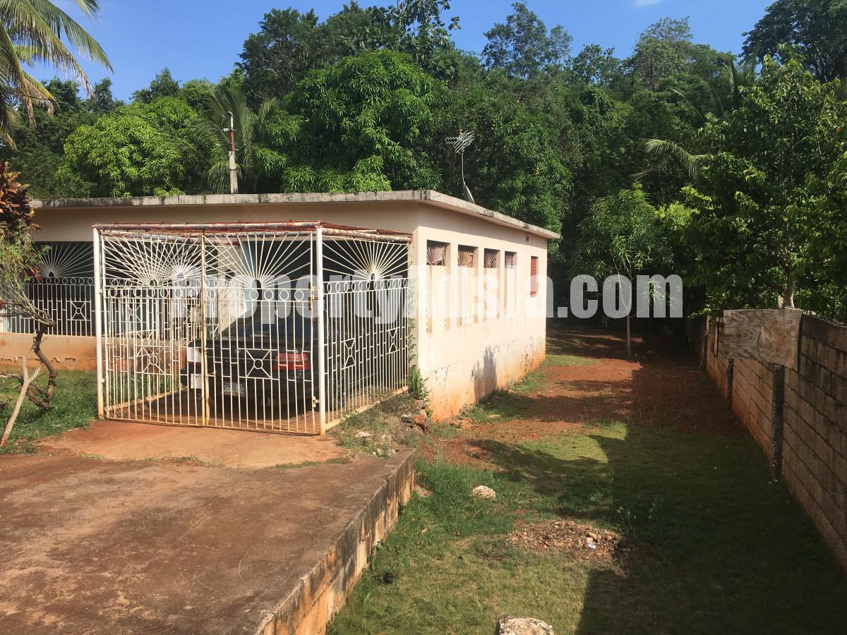 House For Sale in Kitson Town, St. Catherine Jamaica
