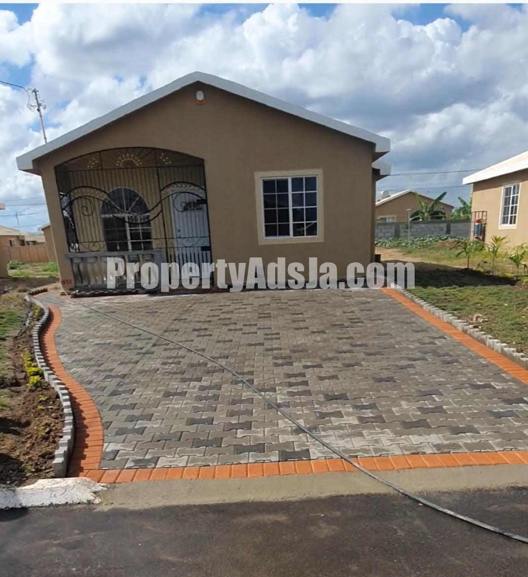 House For Rent in Portmore St Catherine, St. Catherine Jamaica