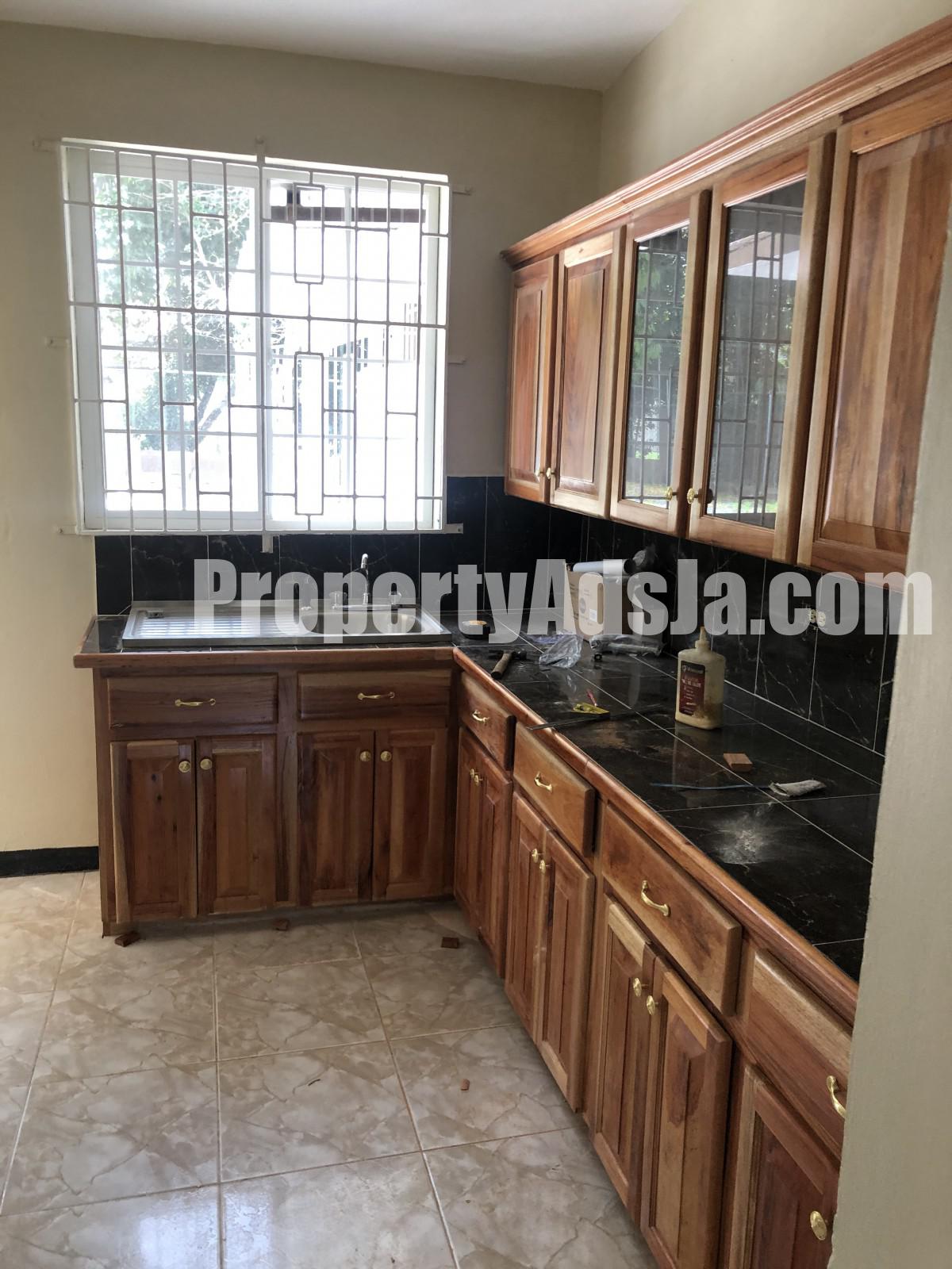 House For Rent in Meadowbrook Mews, Kingston / St. Andrew