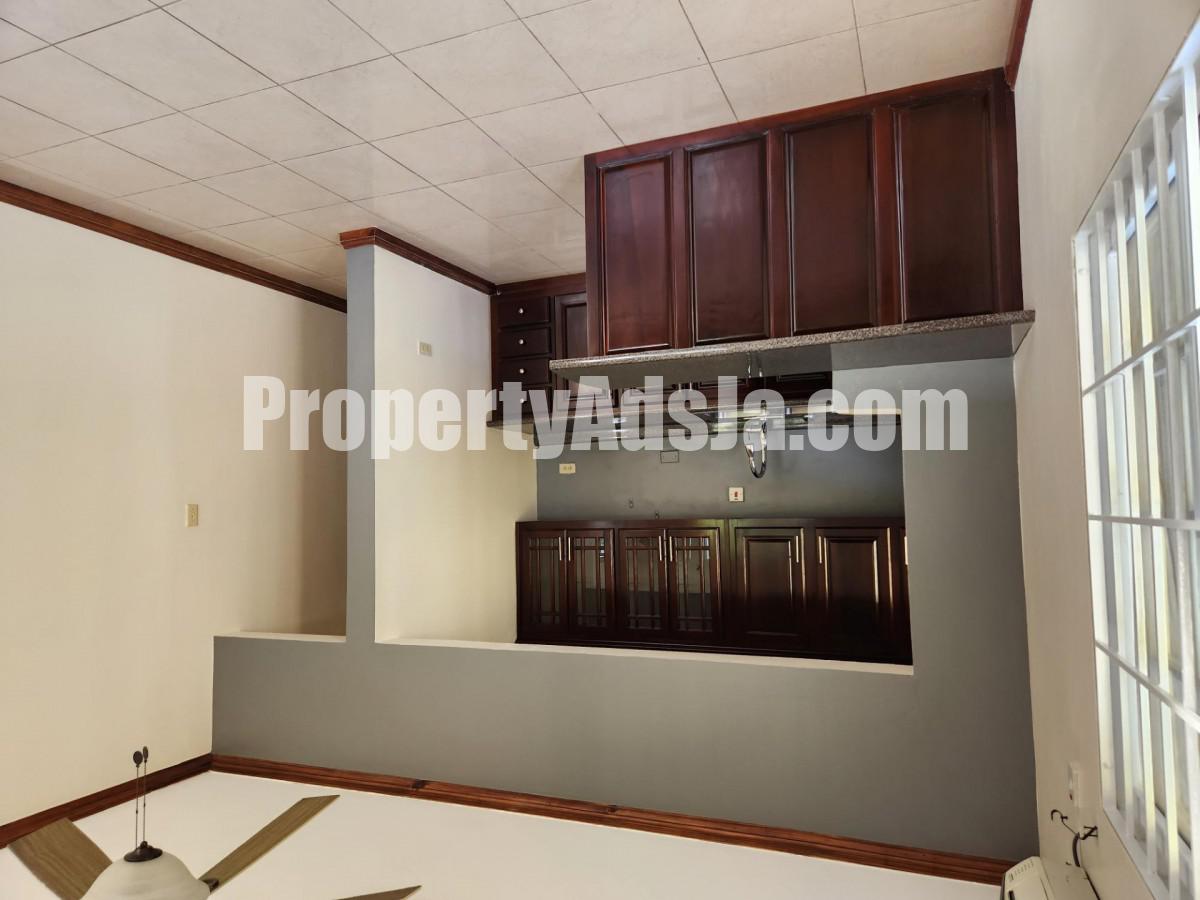 Apartment For Rent in Mona Heights, Kingston / St. Andrew Jamaica