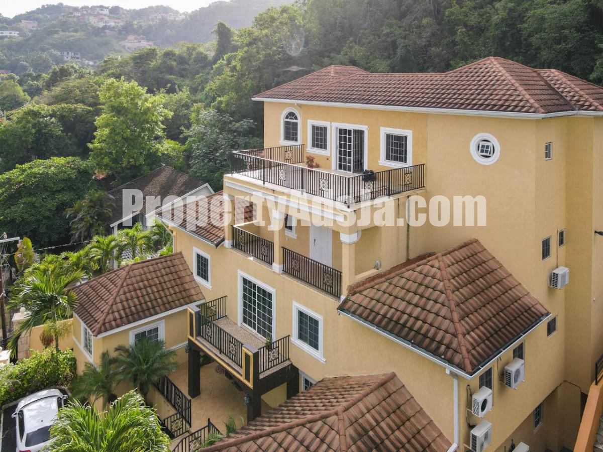 Apartment For Rent in Upper Kirkland Heights, Kingston / St. Andrew