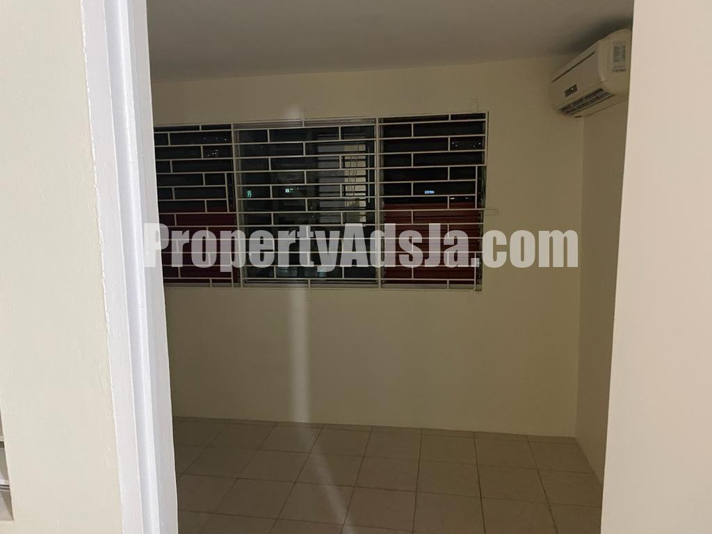 Townhouse For Rent in Redhills Road, Kingston / St. Andrew Jamaica