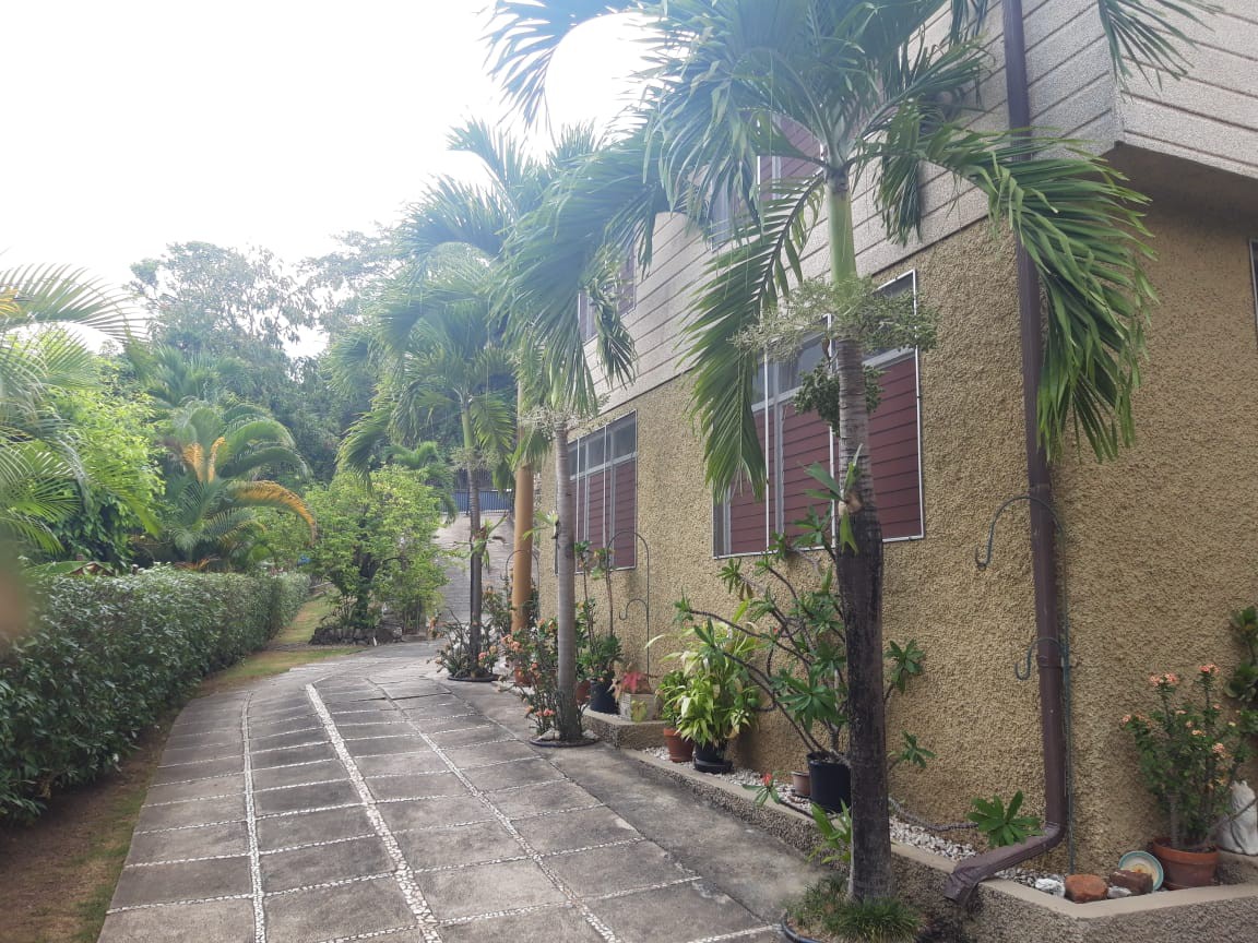 House For Sale in Gordon Town, Kingston / St. Andrew Jamaica