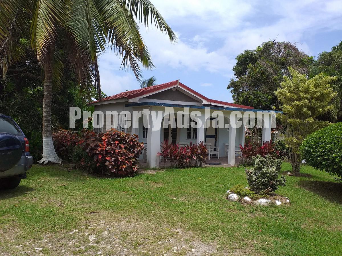 House For Sale in Highgate, St. Mary Jamaica