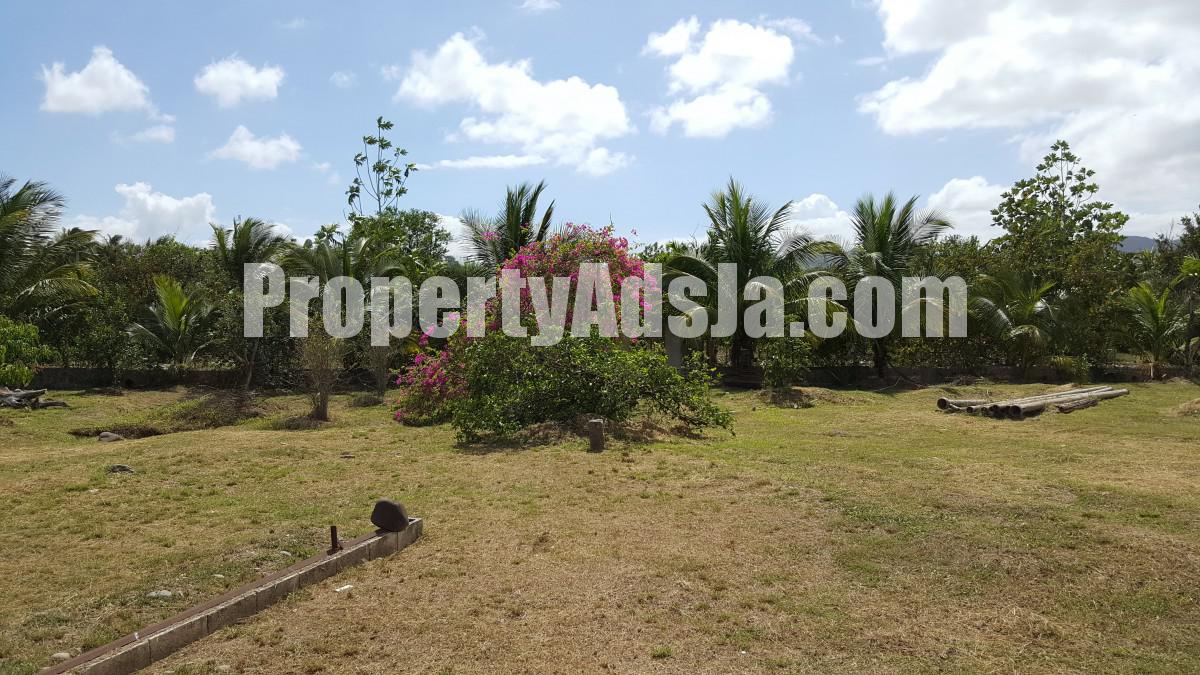House For Sale in Danks Estate, Clarendon Jamaica