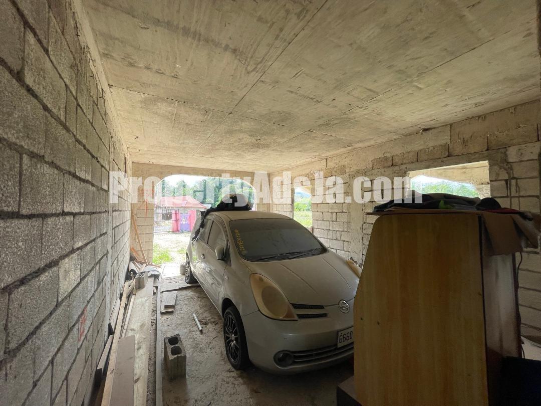 House For Sale in Mile Gully, Manchester Jamaica