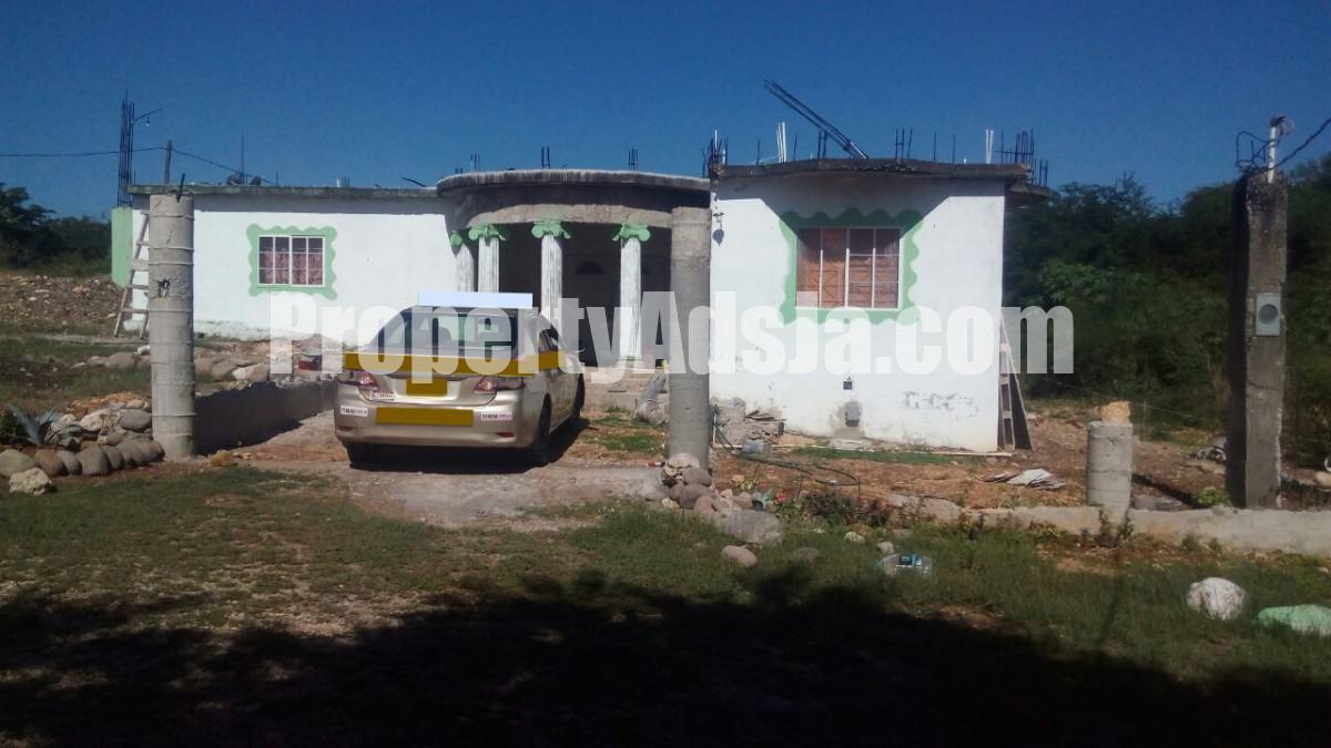 House For Sale in Twin Palms Estate, Clarendon Jamaica