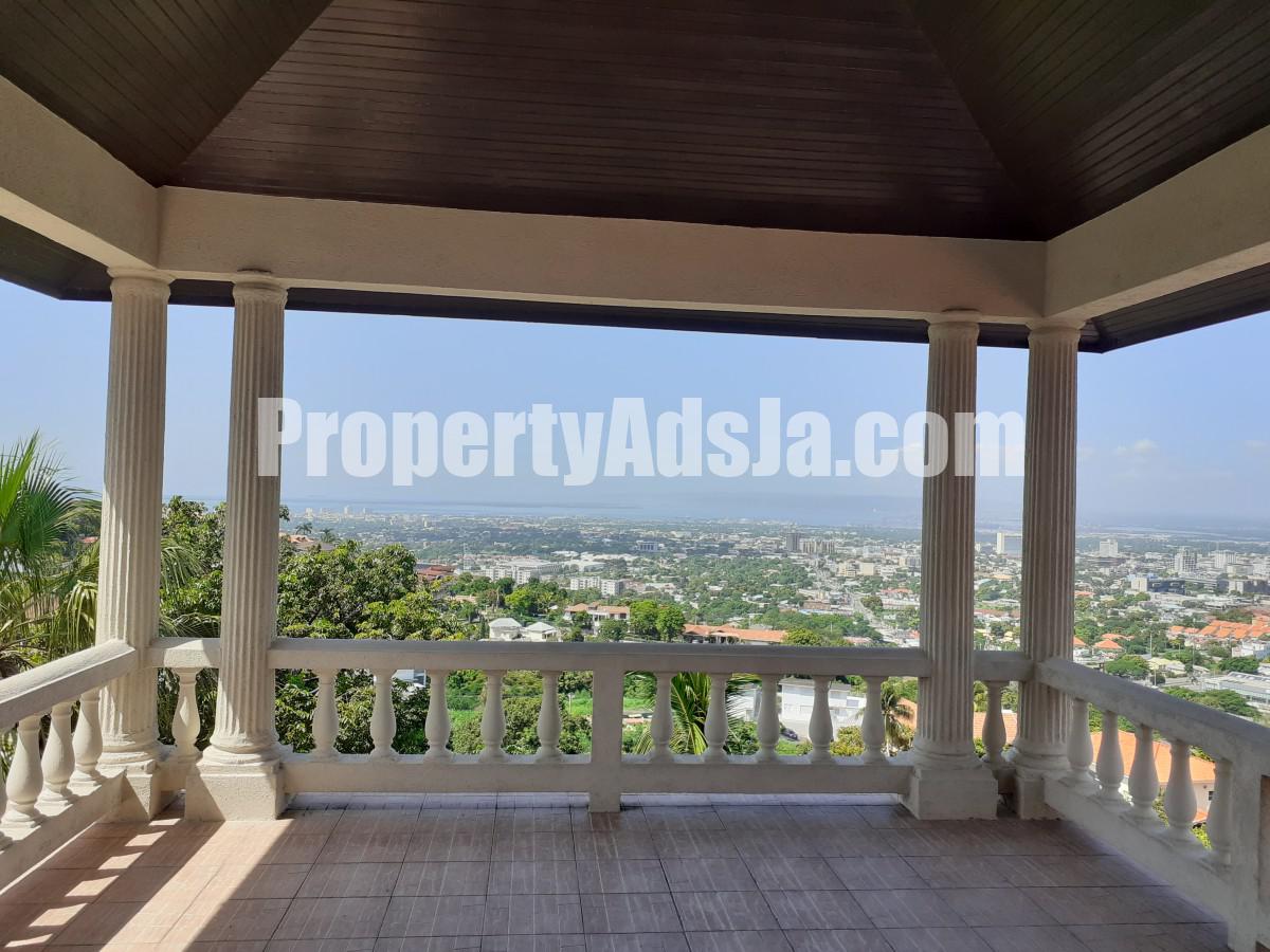 House For Sale in Beverly Hills, Kingston / St. Andrew Jamaica