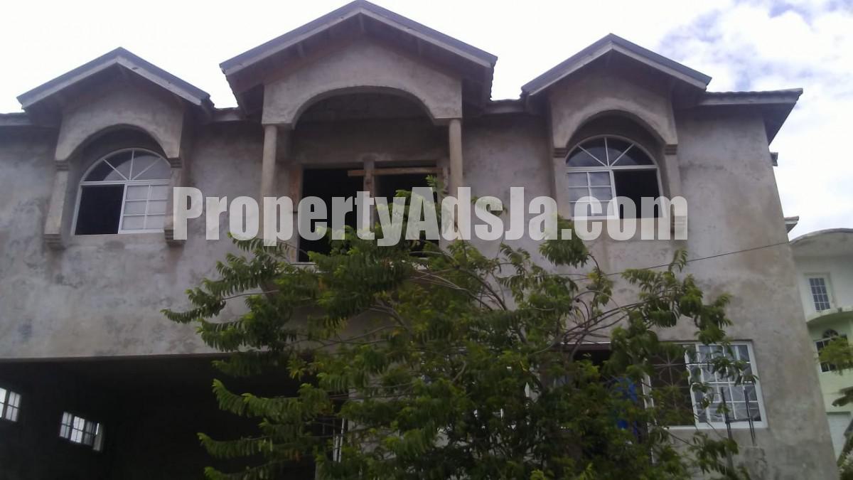 House For Sale in Duncans Hill, Trelawny Jamaica