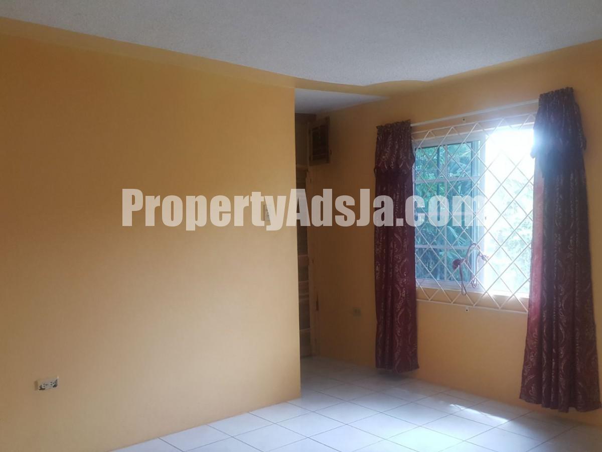 House For Rent in Manchester, Manchester Jamaica
