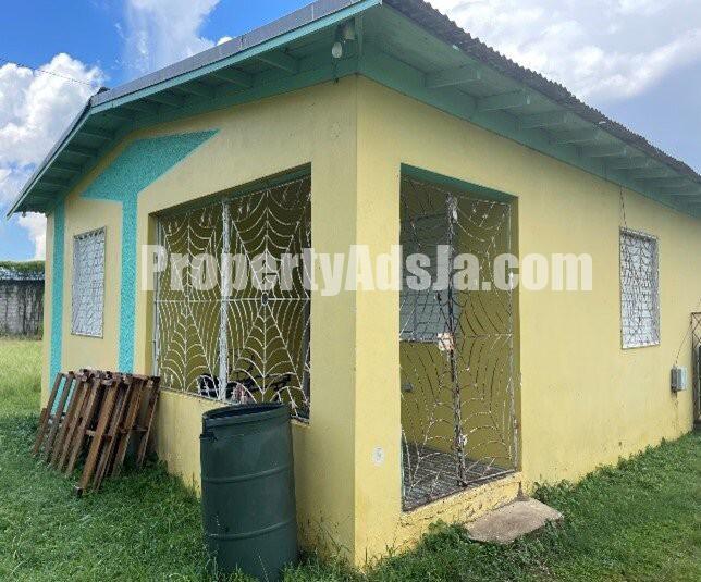 House For Sale in Strathmore Gardens, St. Catherine Jamaica
