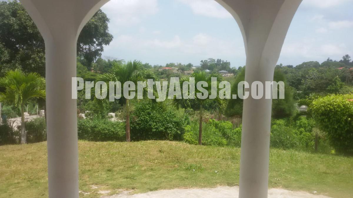 House For Sale in Kellits, Clarendon Jamaica