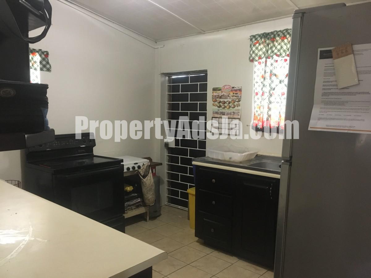 House For Sale in Pembroke Hall, Kingston / St. Andrew Jamaica