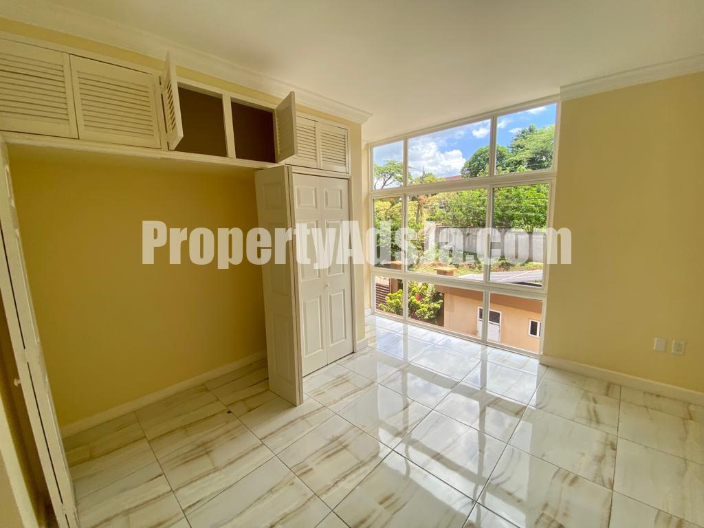 Apartment For Sale in Patrick Heights Red Hills St Andrew, Kingston