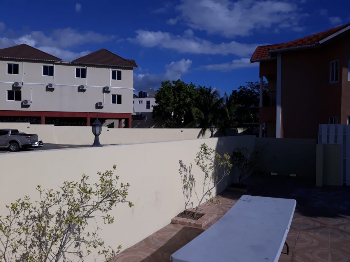 Apartment For Rent in Waterloo Road, Kingston / St. Andrew Jamaica