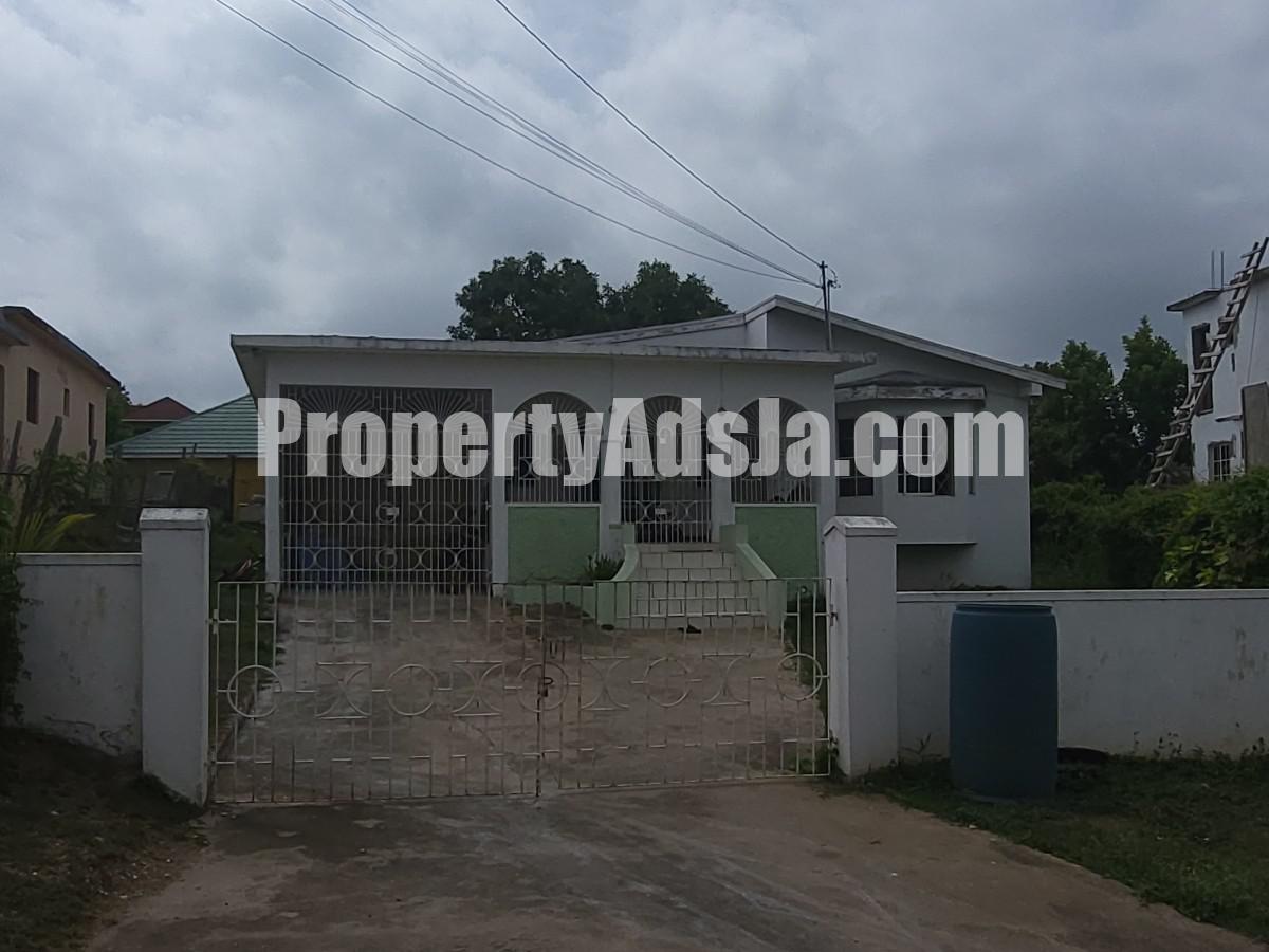 House For Sale in KEYSTONE, St. Catherine Jamaica