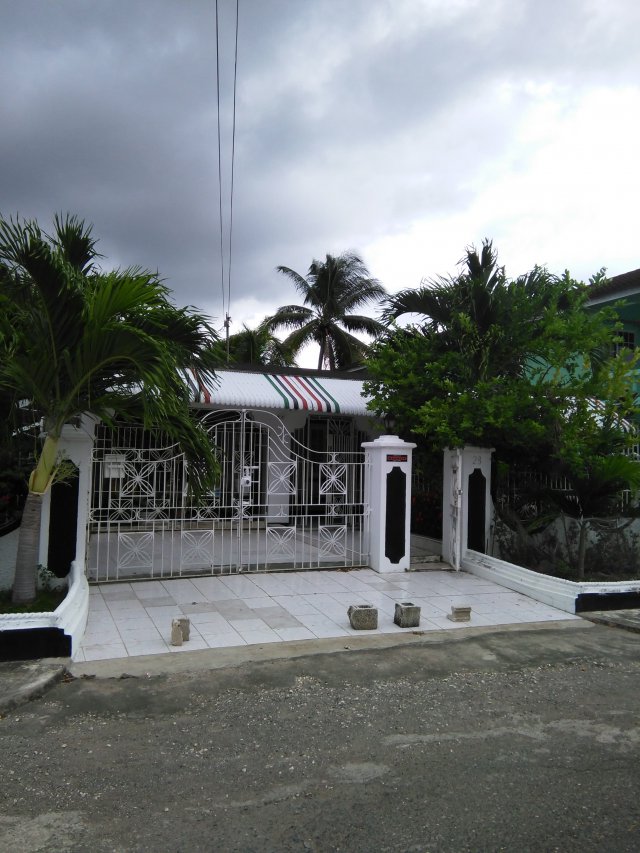 House For Sale in Sydenham Villas, St. Catherine Jamaica