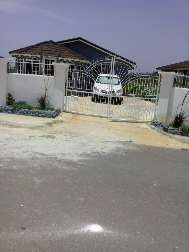 House For Rent in Florence Hall, Trelawny Jamaica