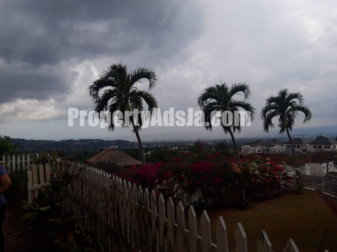 House For Sale in Hope Pastures Kgn 6, Kingston / St. Andrew Jamaica