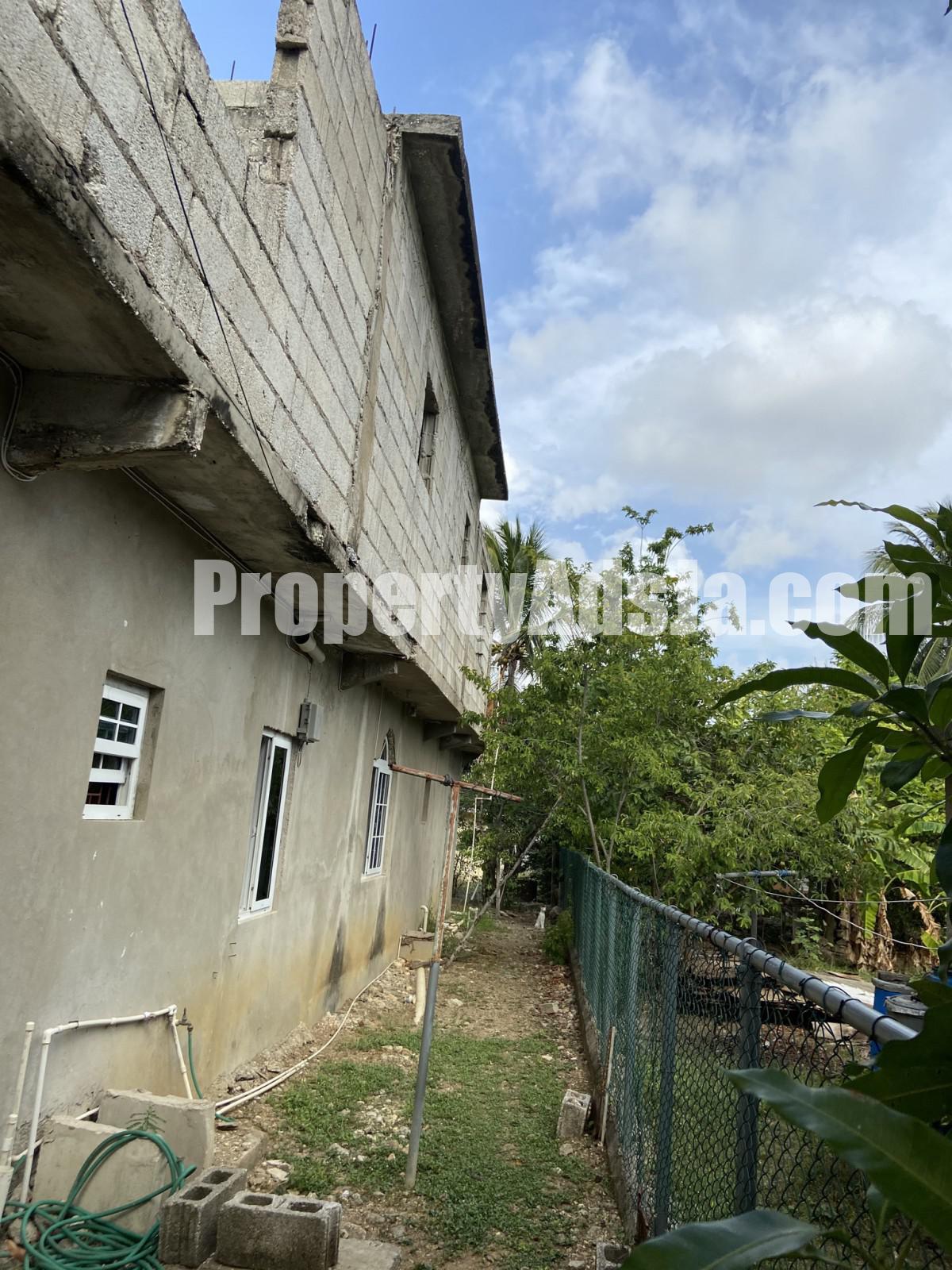 House For Sale in Fairview Park Spanish Town, St. Catherine Jamaica