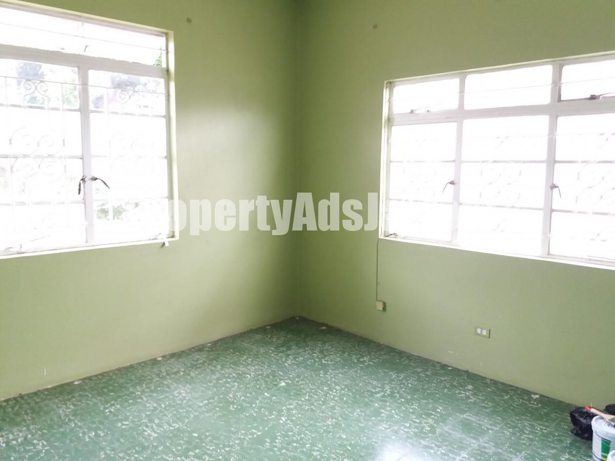 House For Rent in Red Hills Road, Kingston / St. Andrew Jamaica