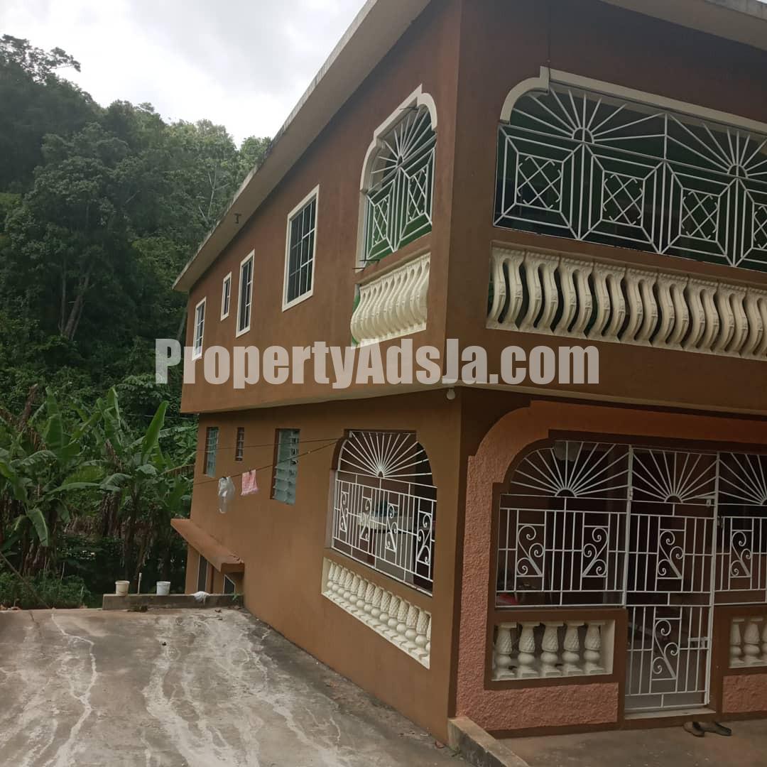 House For Sale in St Andrew, Kingston / St. Andrew Jamaica