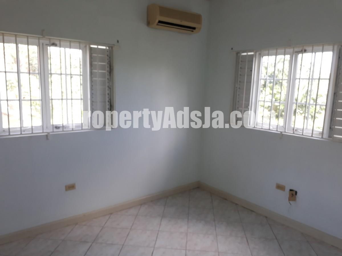 Apartment For Rent in Unity Hall, St. James Jamaica