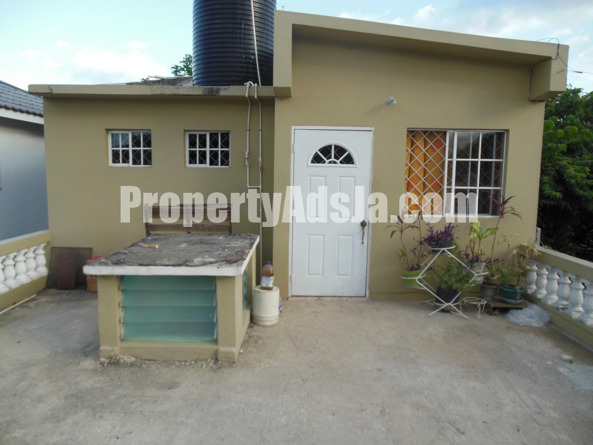 Apartment For Rent in Cumberland Portmore, St. Catherine Jamaica