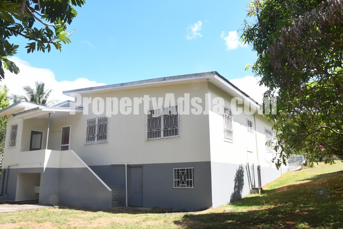 House For Sale in Santa Cruz, St. Elizabeth Jamaica