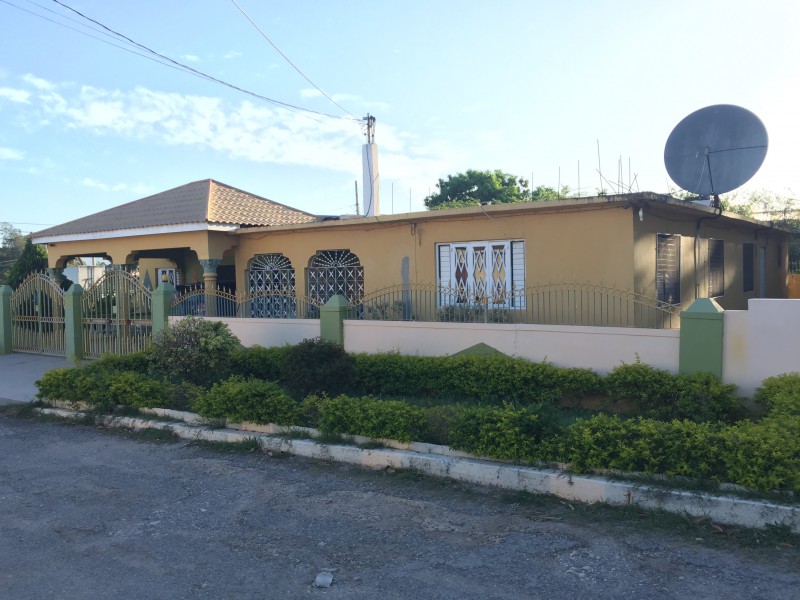 House For Sale in Willowdene, St. Catherine Jamaica