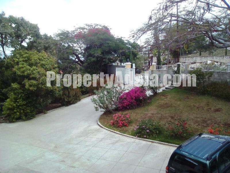Apartment For Rent in Beverly Hills, Kingston / St. Andrew Jamaica