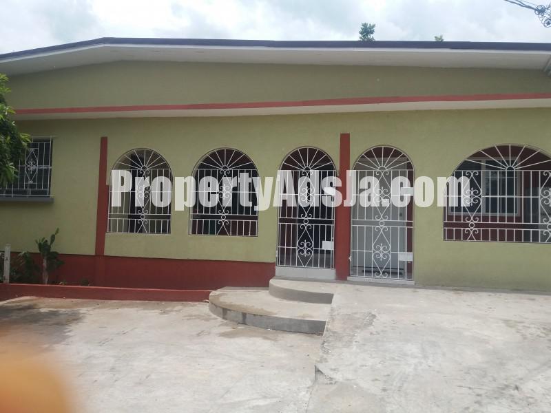House For Rent in Gardens, Kingston / St. Andrew Jamaica