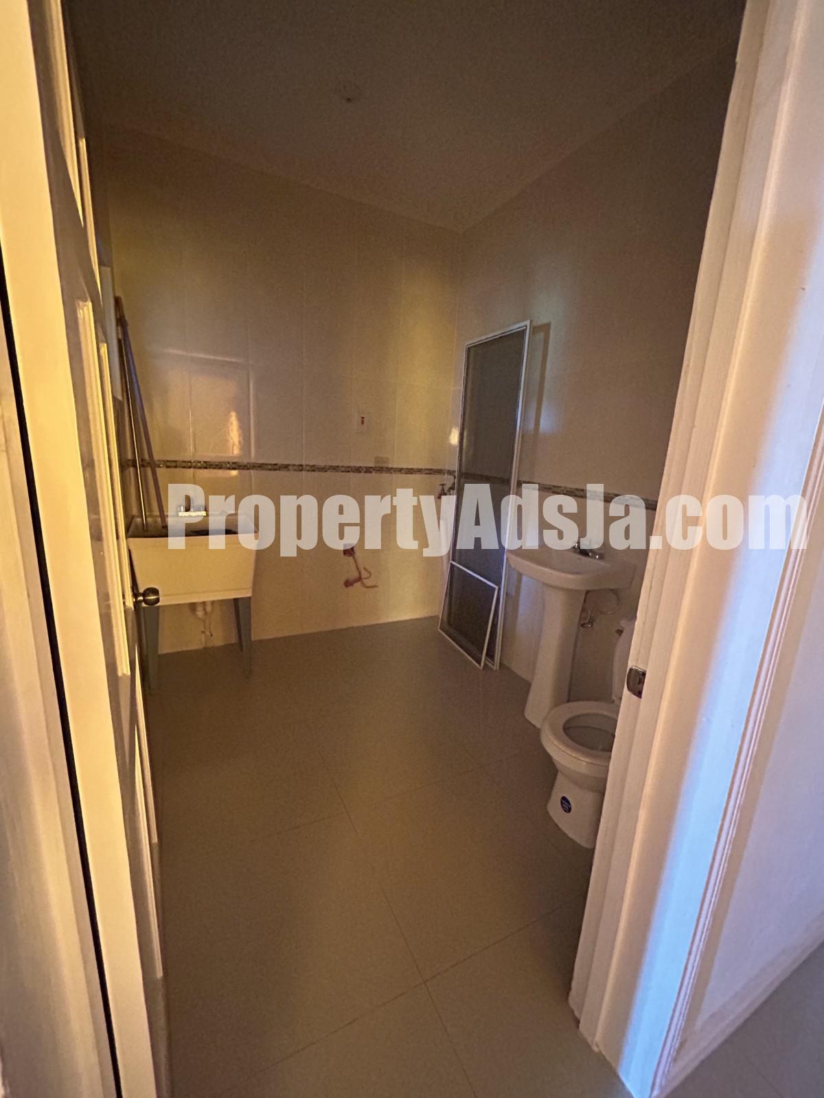 Apartment For Sale in East Kirkland Heights, Kingston / St. Andrew